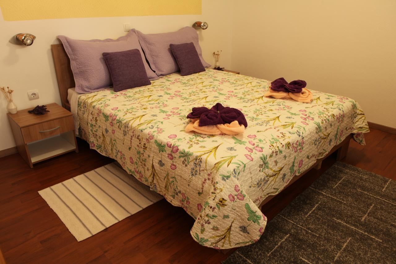 Guesthouse Samolov Vrhovine Экстерьер фото