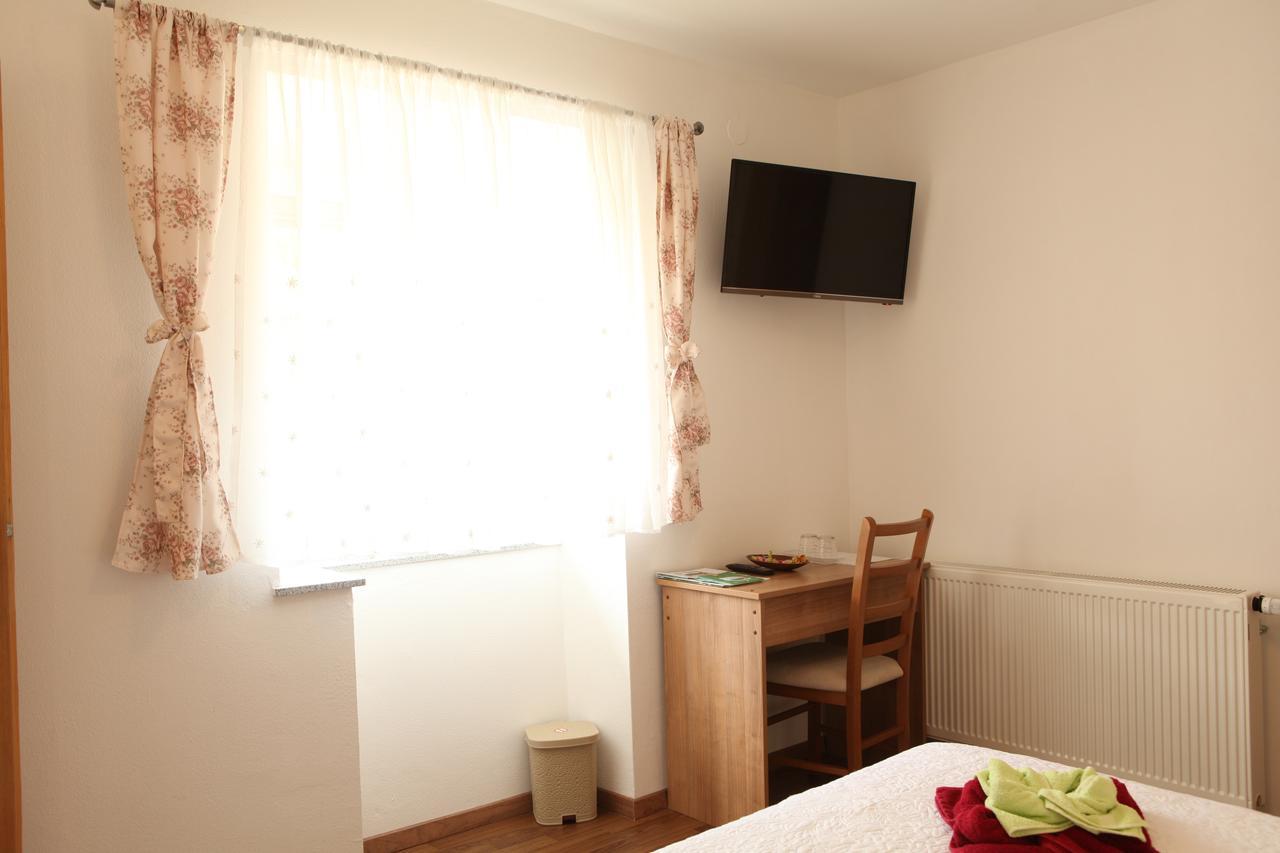 Guesthouse Samolov Vrhovine Экстерьер фото