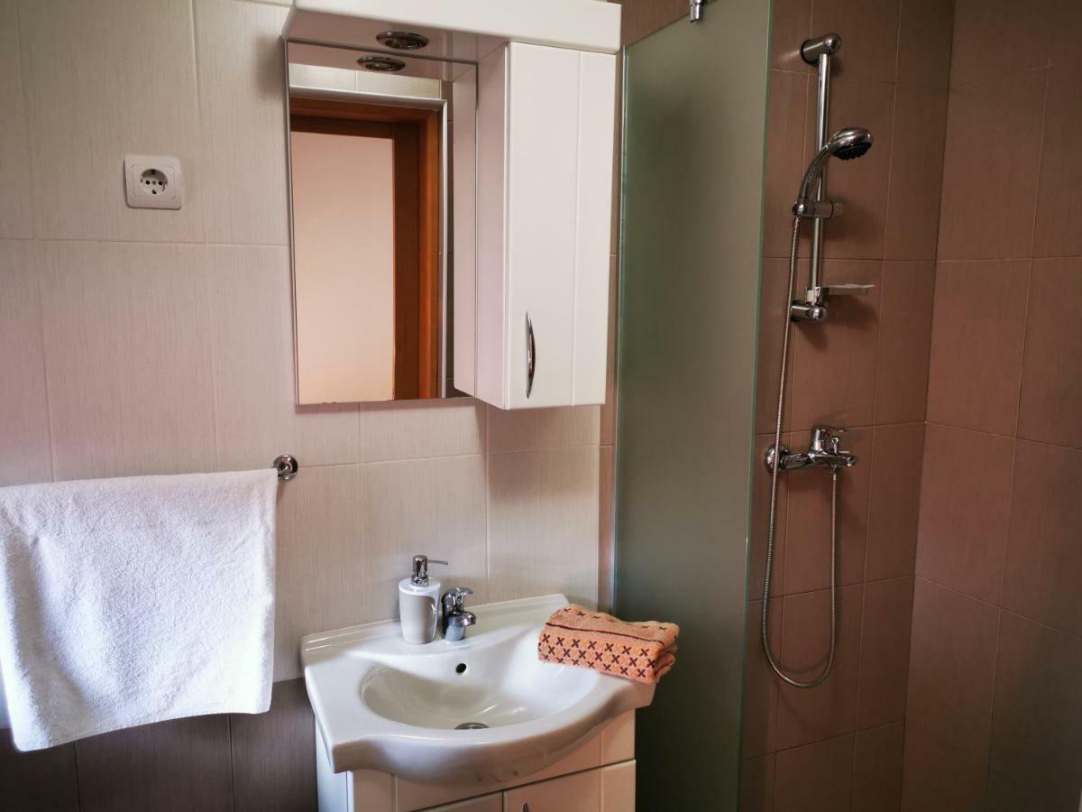 Guesthouse Samolov Vrhovine Экстерьер фото