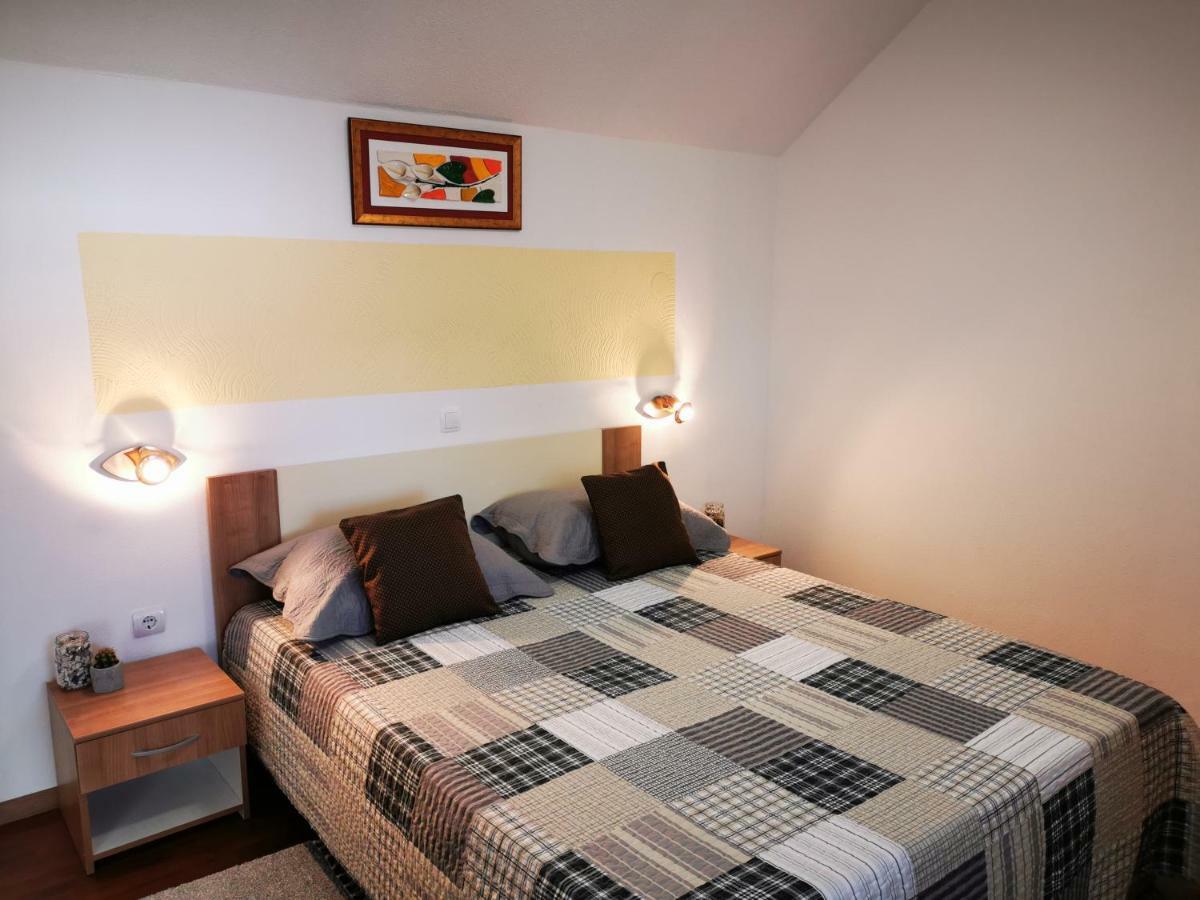 Guesthouse Samolov Vrhovine Экстерьер фото