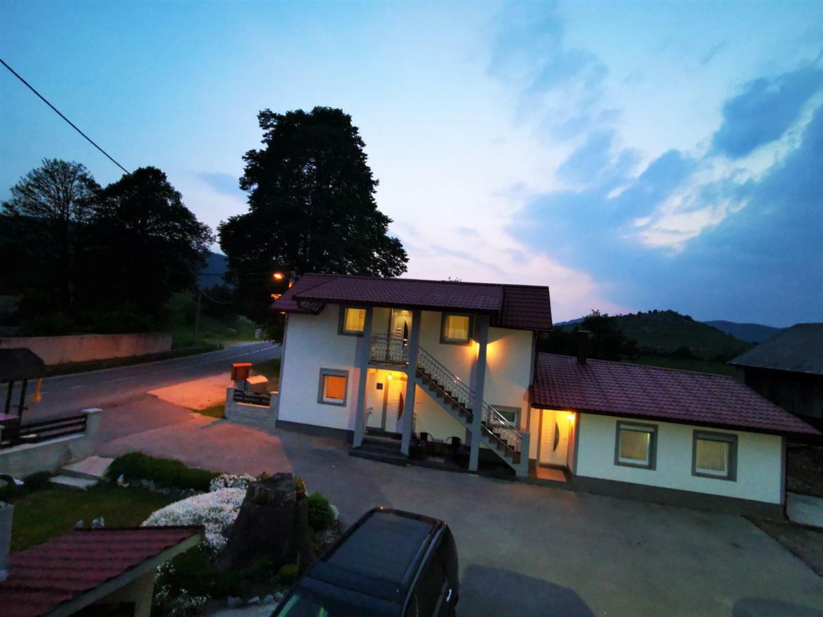 Guesthouse Samolov Vrhovine Экстерьер фото